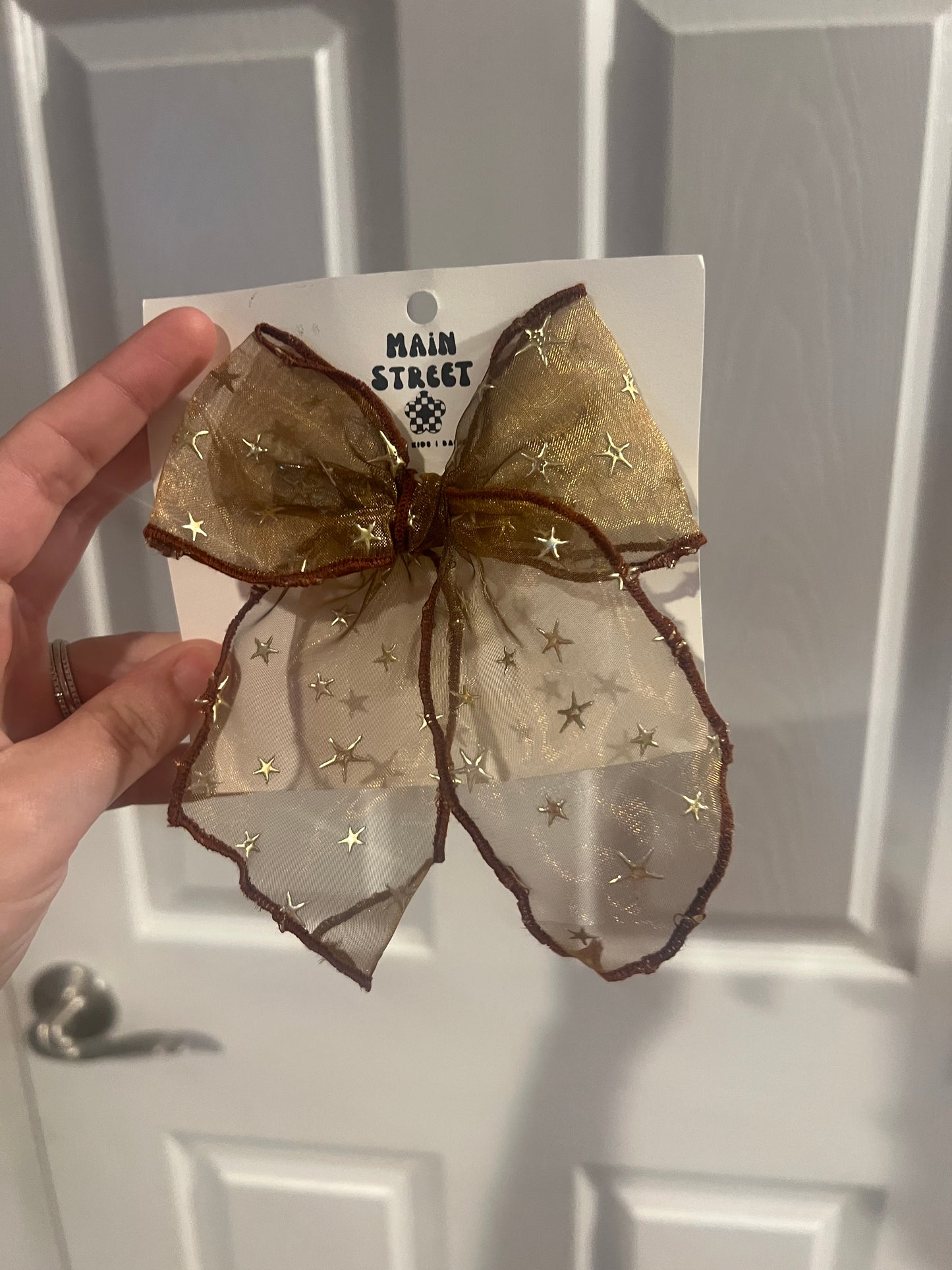 Sheer Bow