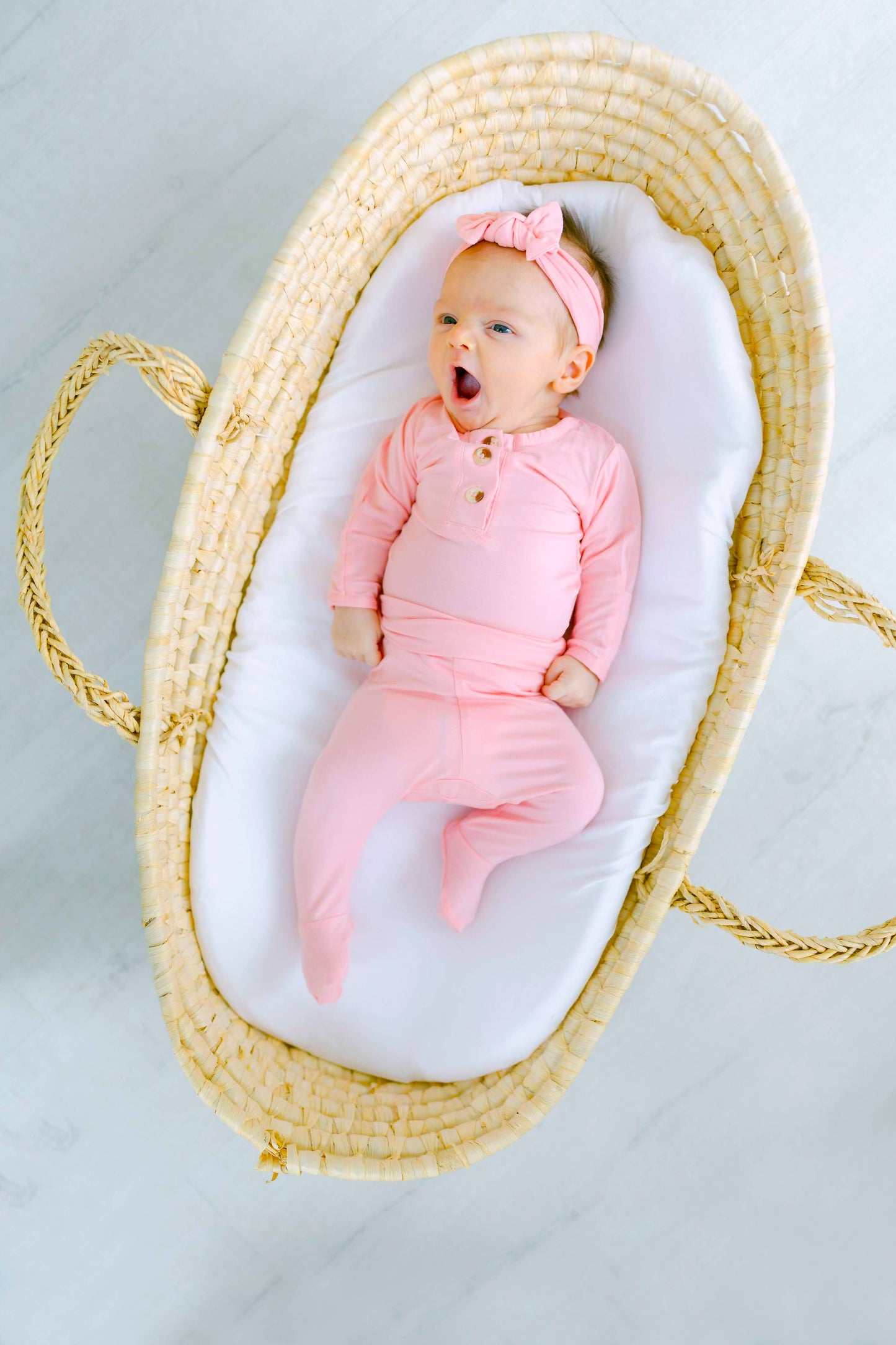 Top & Bottom Baby Outfit (Newborn - 12 months sizes) - Pink