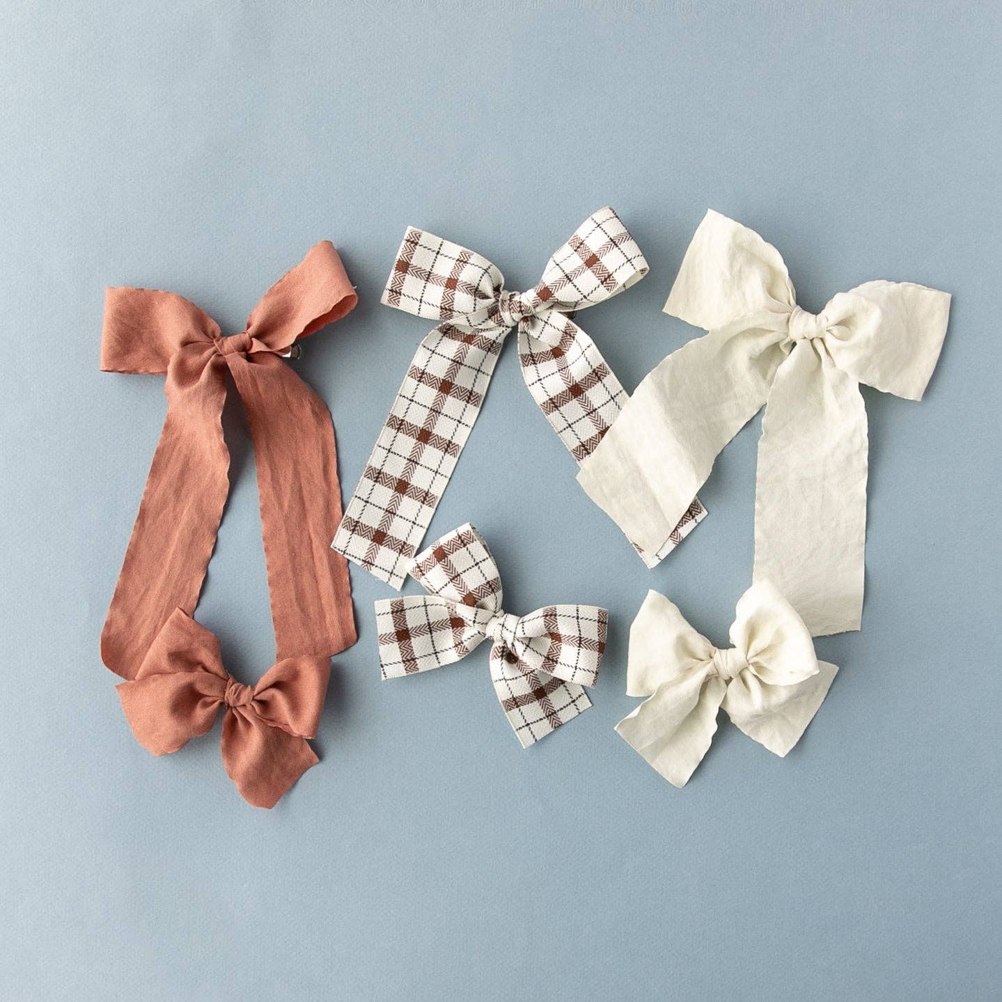 Antique White | Ribbon Bow