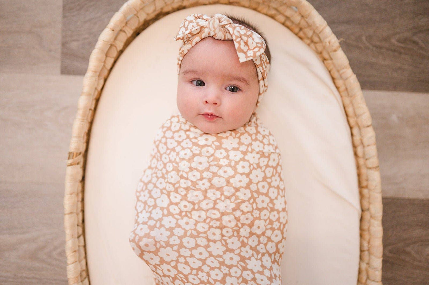 Bamboo Stretch Swaddle - Mocha Ditsy Floral