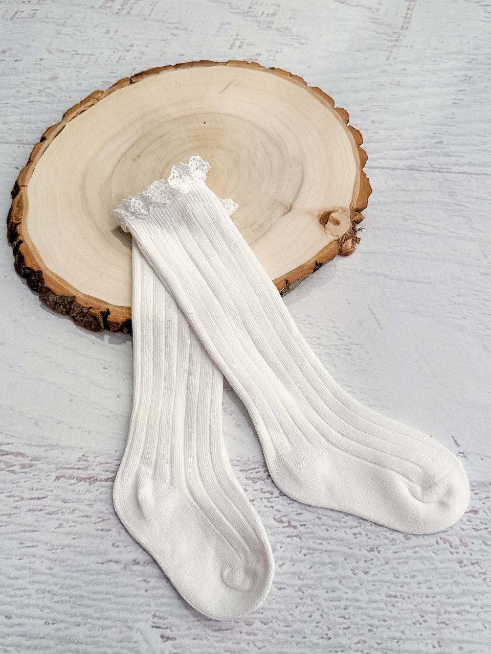 White Lettuce Edge Ruffle Socks