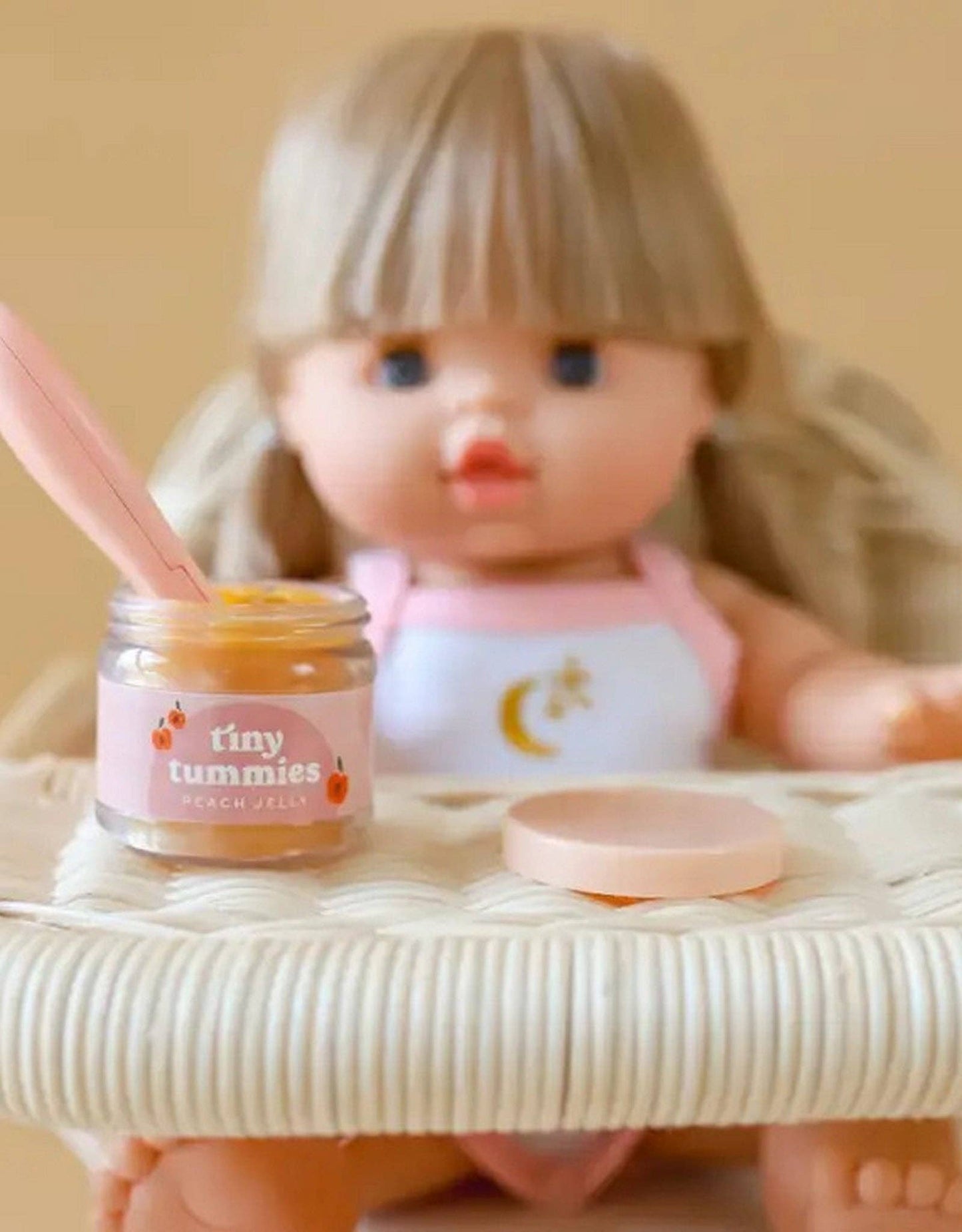 Tiny Tummies Magic Doll Food - Strawberry Custard