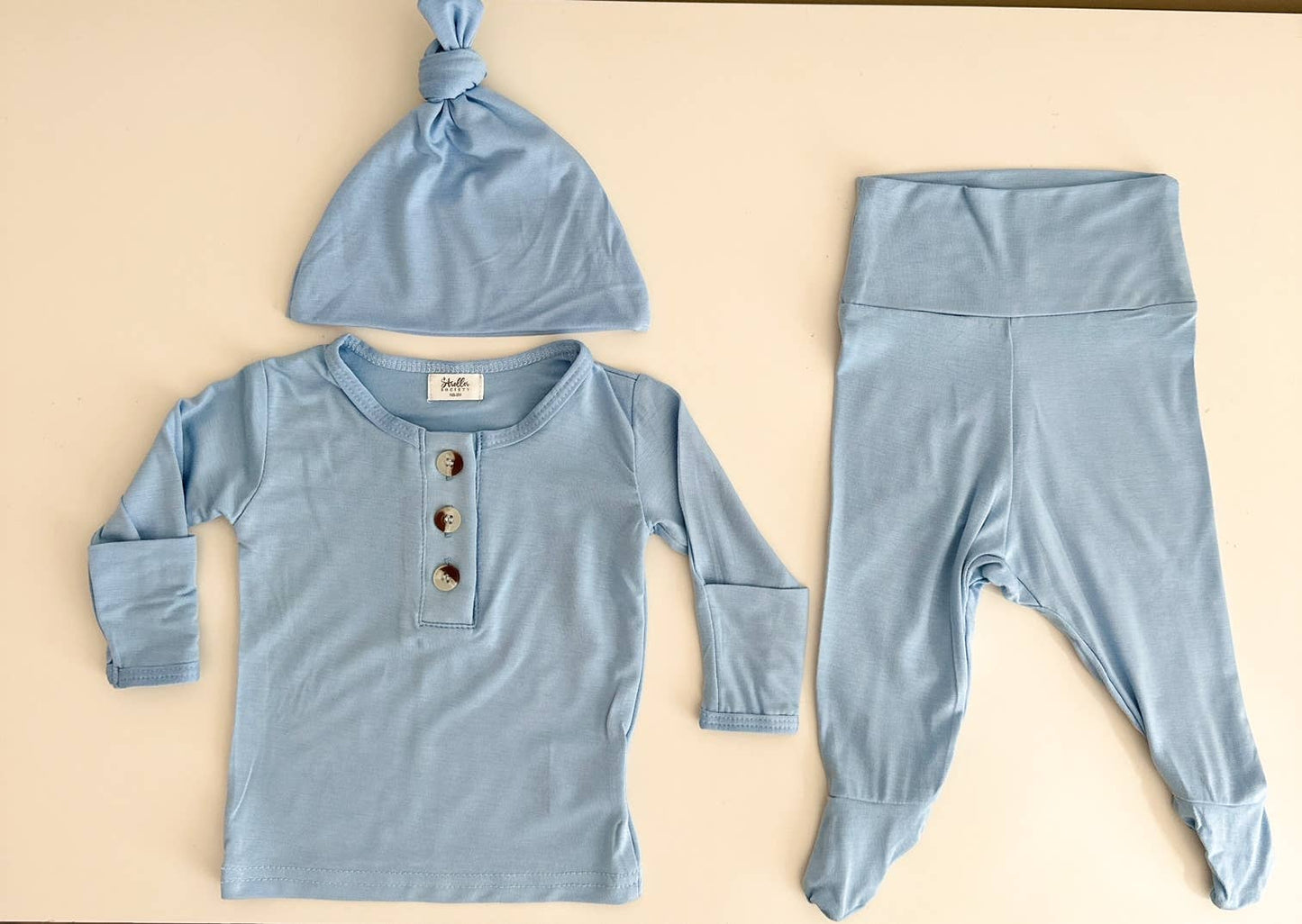 Top & Bottom Baby Outfit (Newborn - 3 mo) - Baby Blue