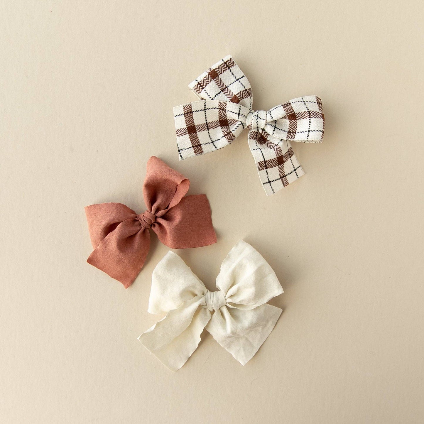 Antique White | Ribbon Bow