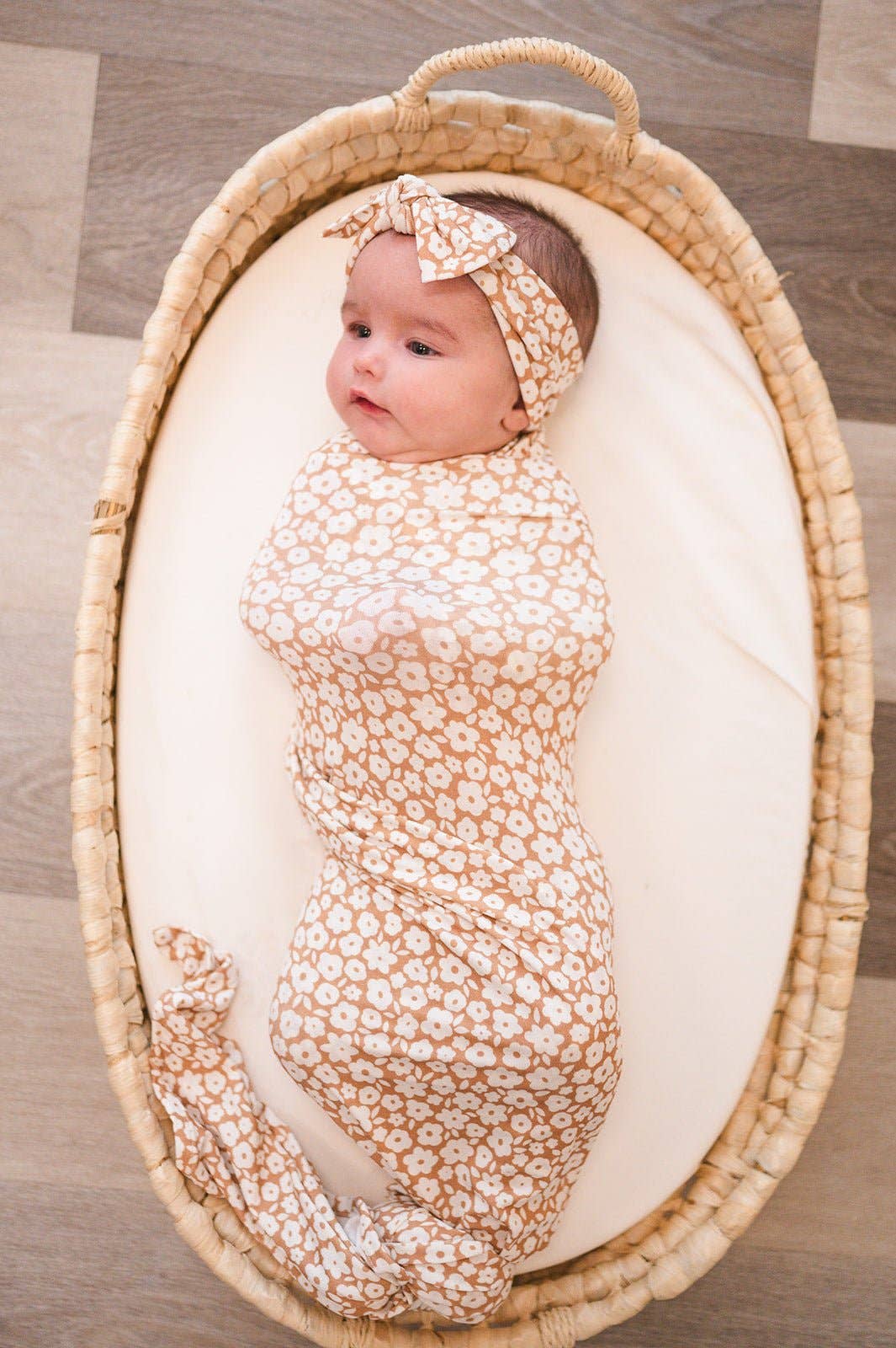 Bamboo Stretch Swaddle - Mocha Ditsy Floral