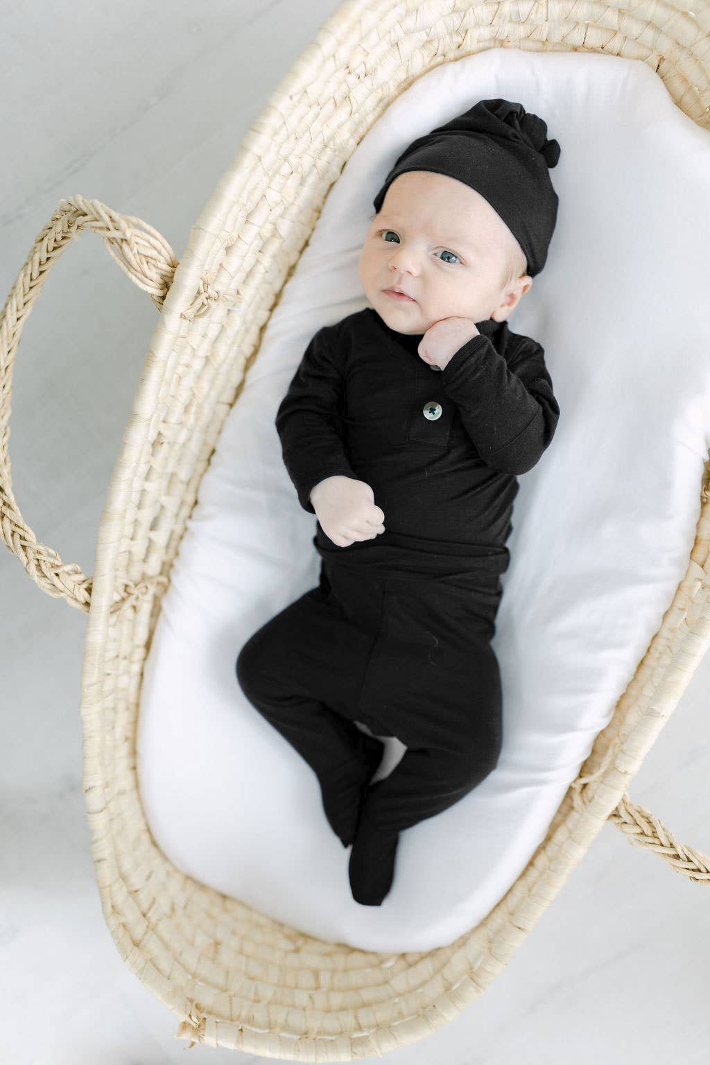 Top & Bottom Baby Outfit (Newborn - 12 months sizes) - Black